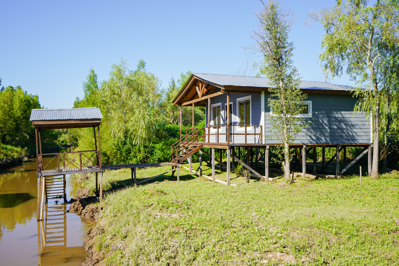 Casa y muelle en Fregatas